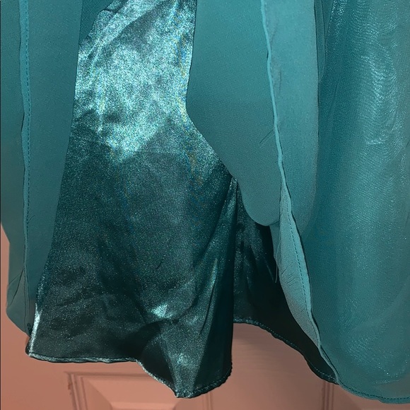 Bee Darlin Size 6 Short Formal Dress - Picture 5 of 6